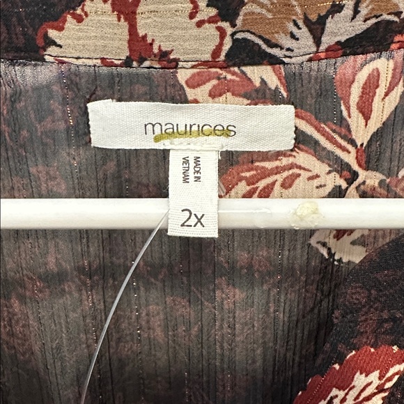 Maurice’s Atwood Floral 3/4 Sleeve Floral Blouse - Picture 4 of 4